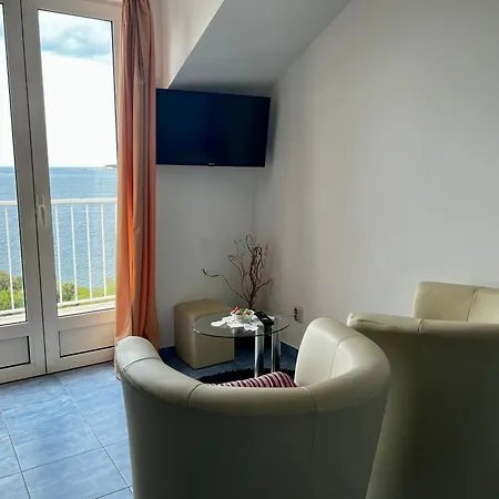 公寓 Lira Jacuzzi-sea View 米利尼