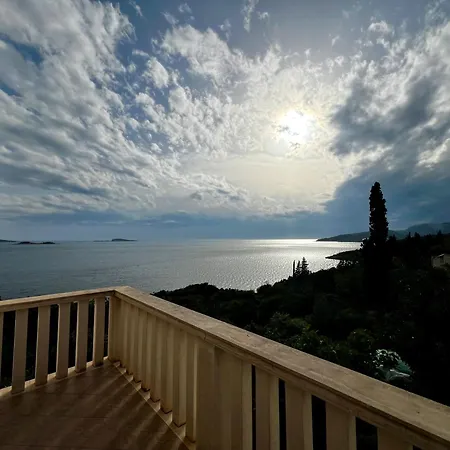 Lira Jacuzzi-sea View 公寓 *
